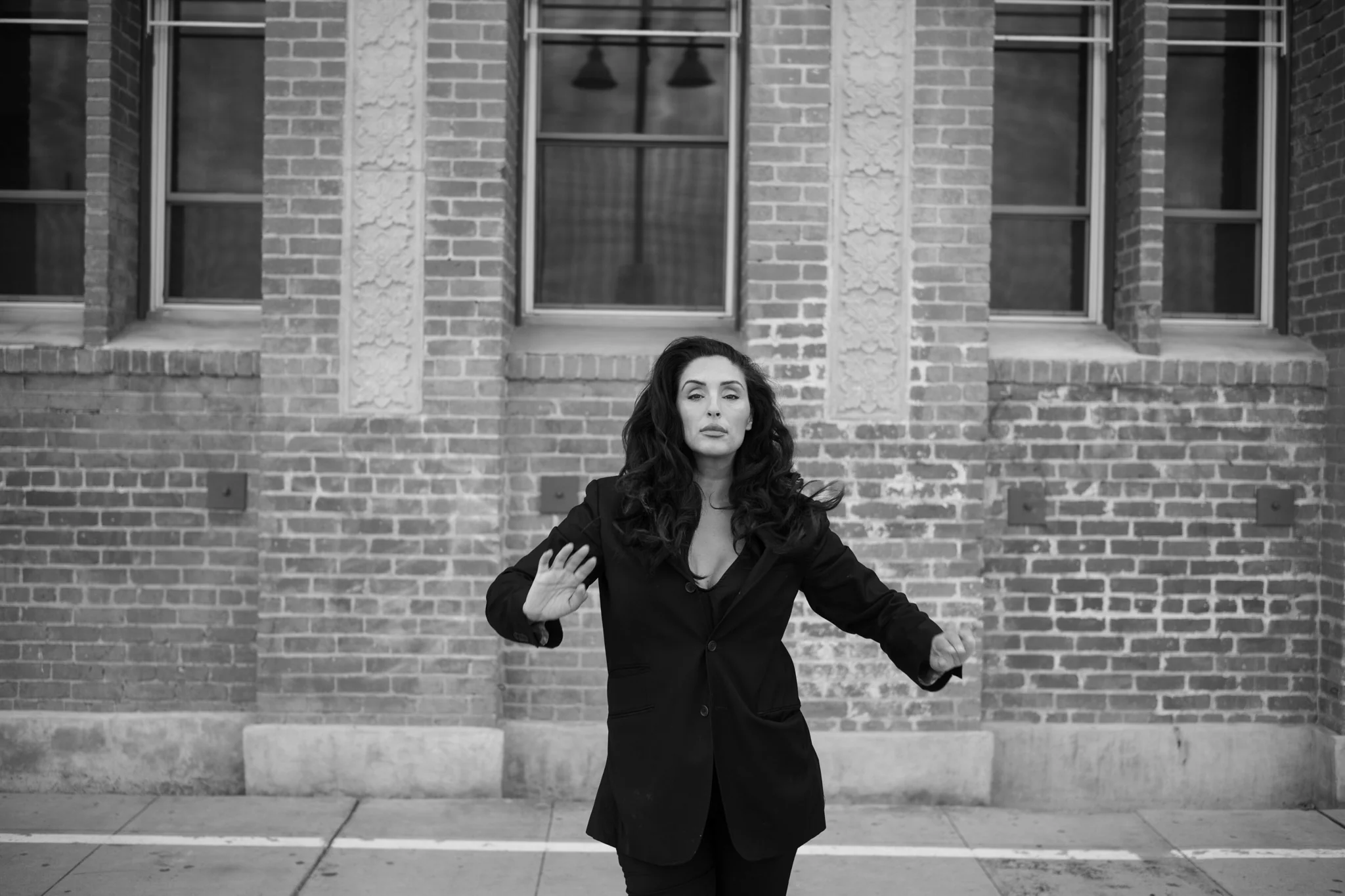 woman_dance_pose.webp