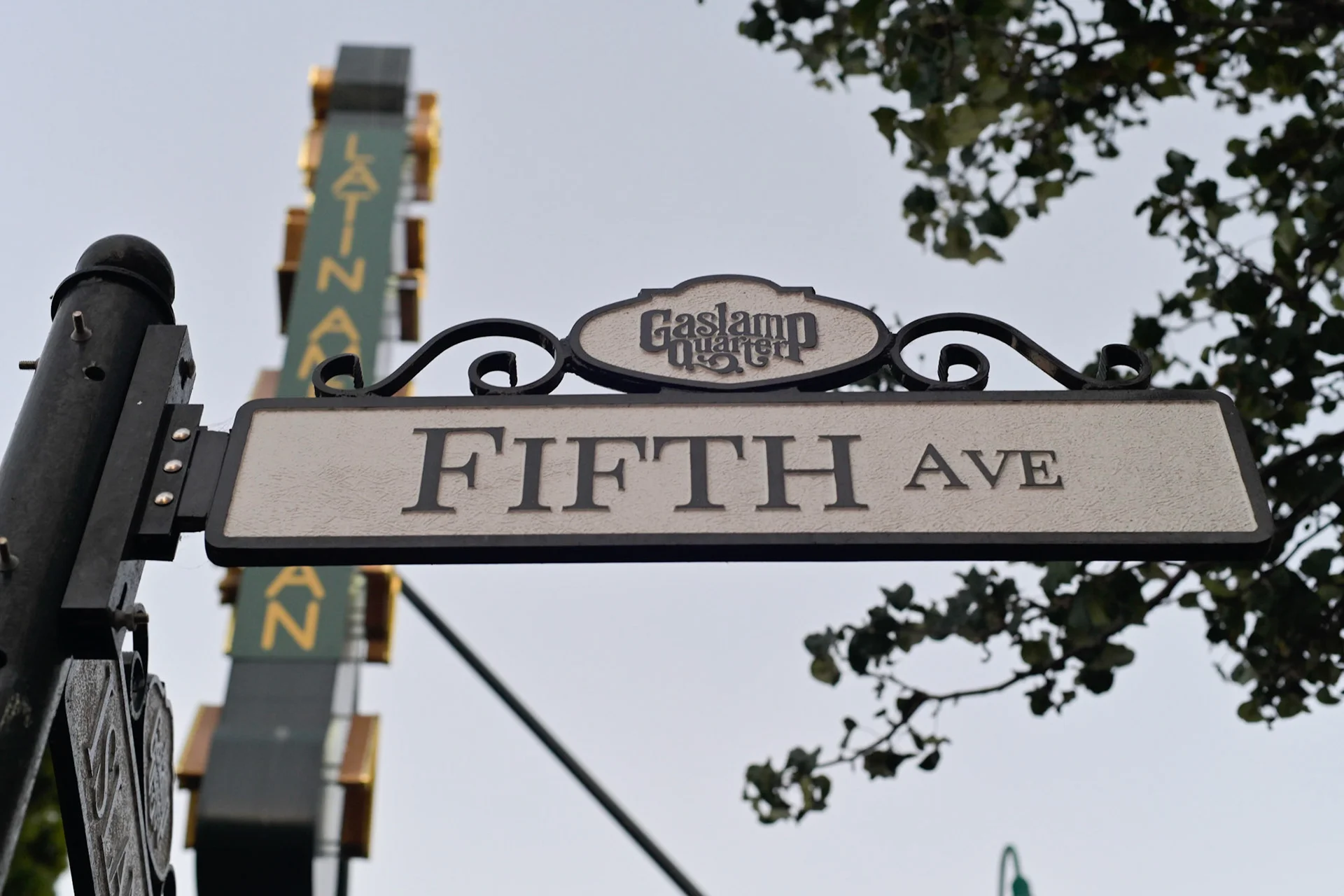 gaslamp_quarter_fifth_ave_sign.webp